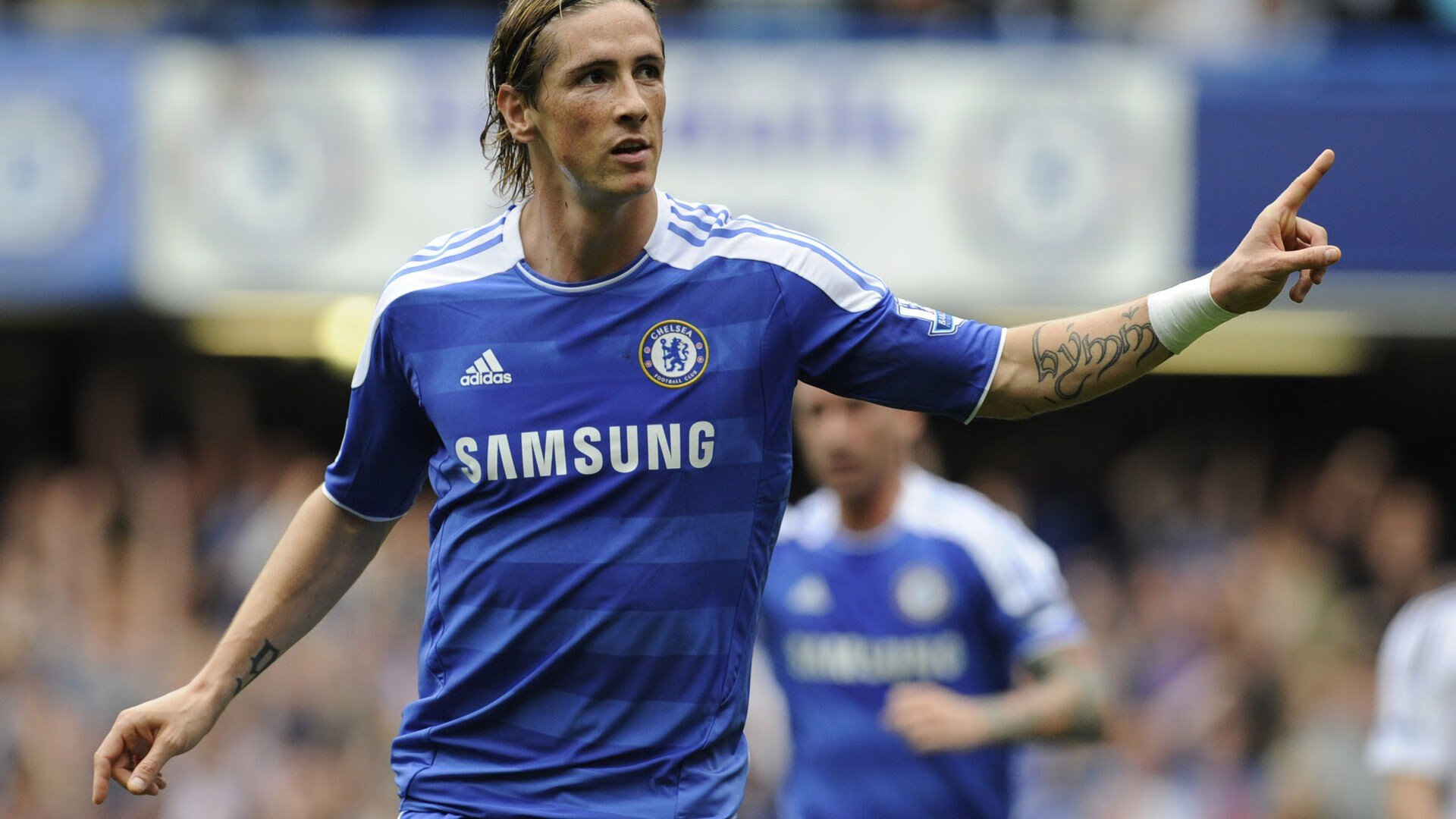 “夏季消暑水枪跑” 中途设置水枪喷淋冷却区